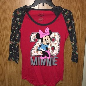 NWOT Disney Minnie Mouse Graphic Quarter Sleeve
